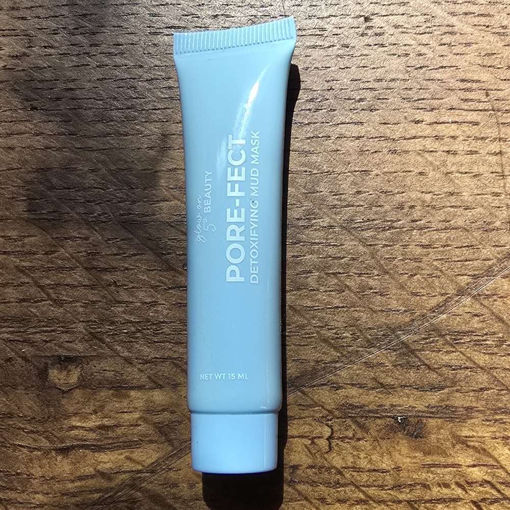 Pore-Fect Detoxifying Mud Mask By GLOW ON 5TH BEAUTY